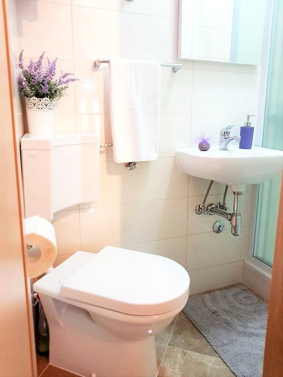 Room Ivana With Private Bathroom - Center Of Split Buitenkant foto