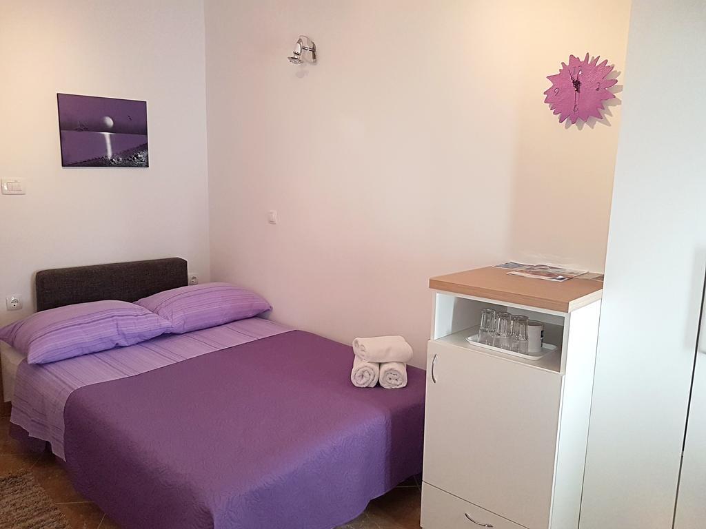 Room Ivana With Private Bathroom - Center Of Split Buitenkant foto