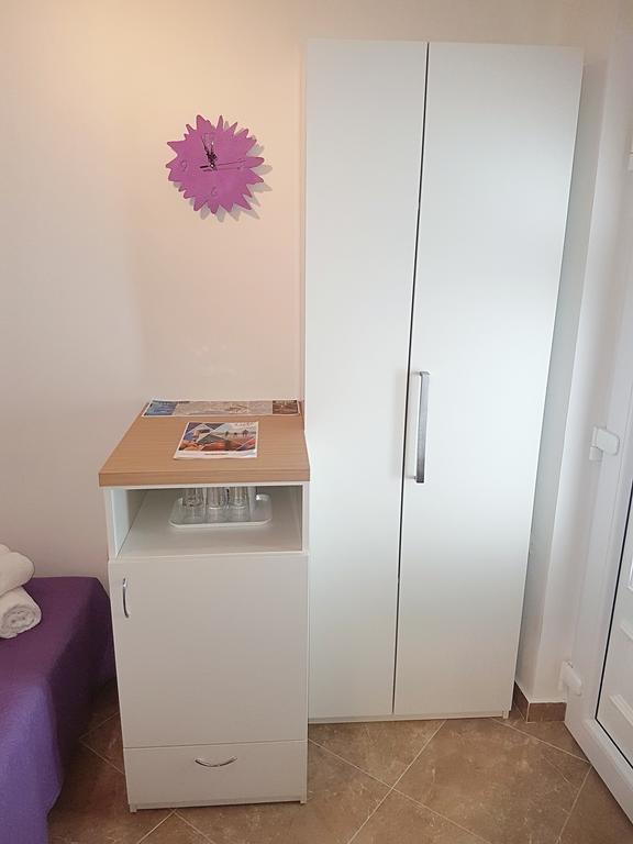 Room Ivana With Private Bathroom - Center Of Split Buitenkant foto